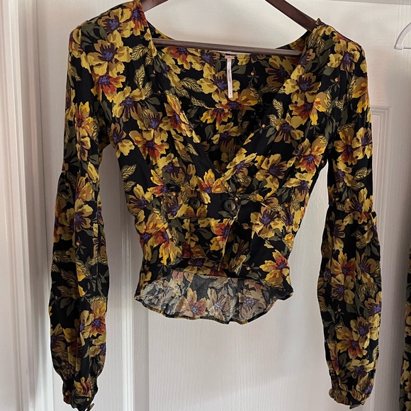 Free People Set (2) - Picture 9 of 12